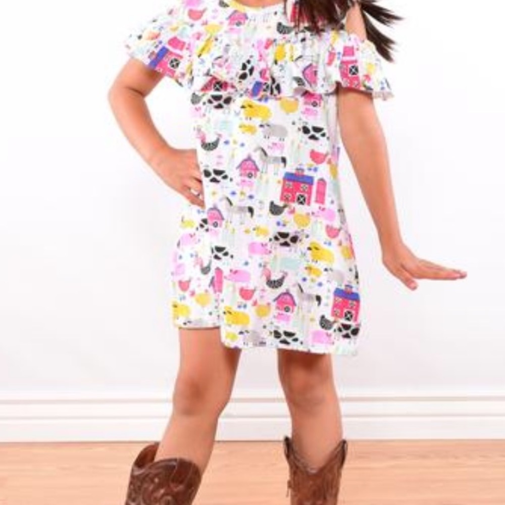 Farm Cold Shoulder Tunic as a Dress go up a size - Picture 3 of 4